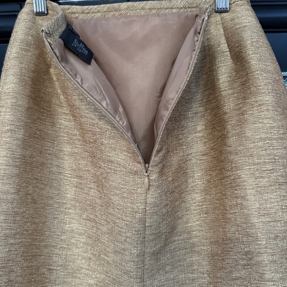 Ann Taylor 4P Gold Metallic Pencil Skirt Petite Holiday Career - Picture 3 of 5